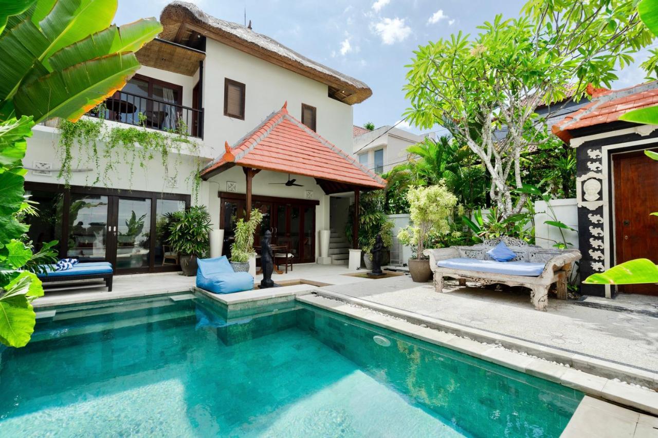 Villa Carissa Seminyak Centre, Bali By Le Ciel Hospitality Exterior photo